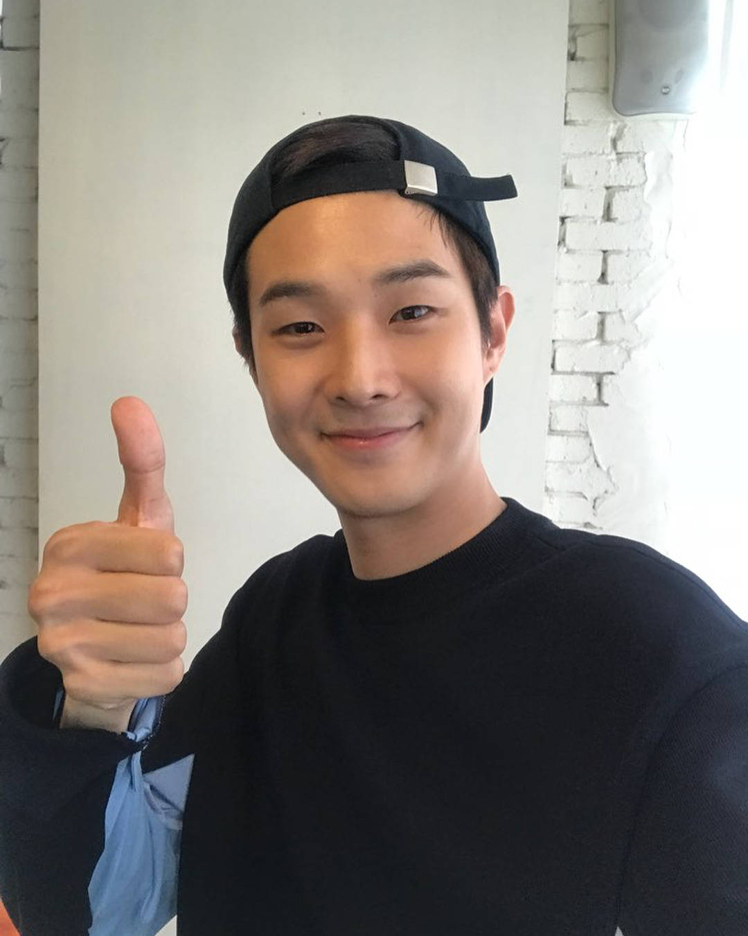Choi Woo Shik Black Cap Background