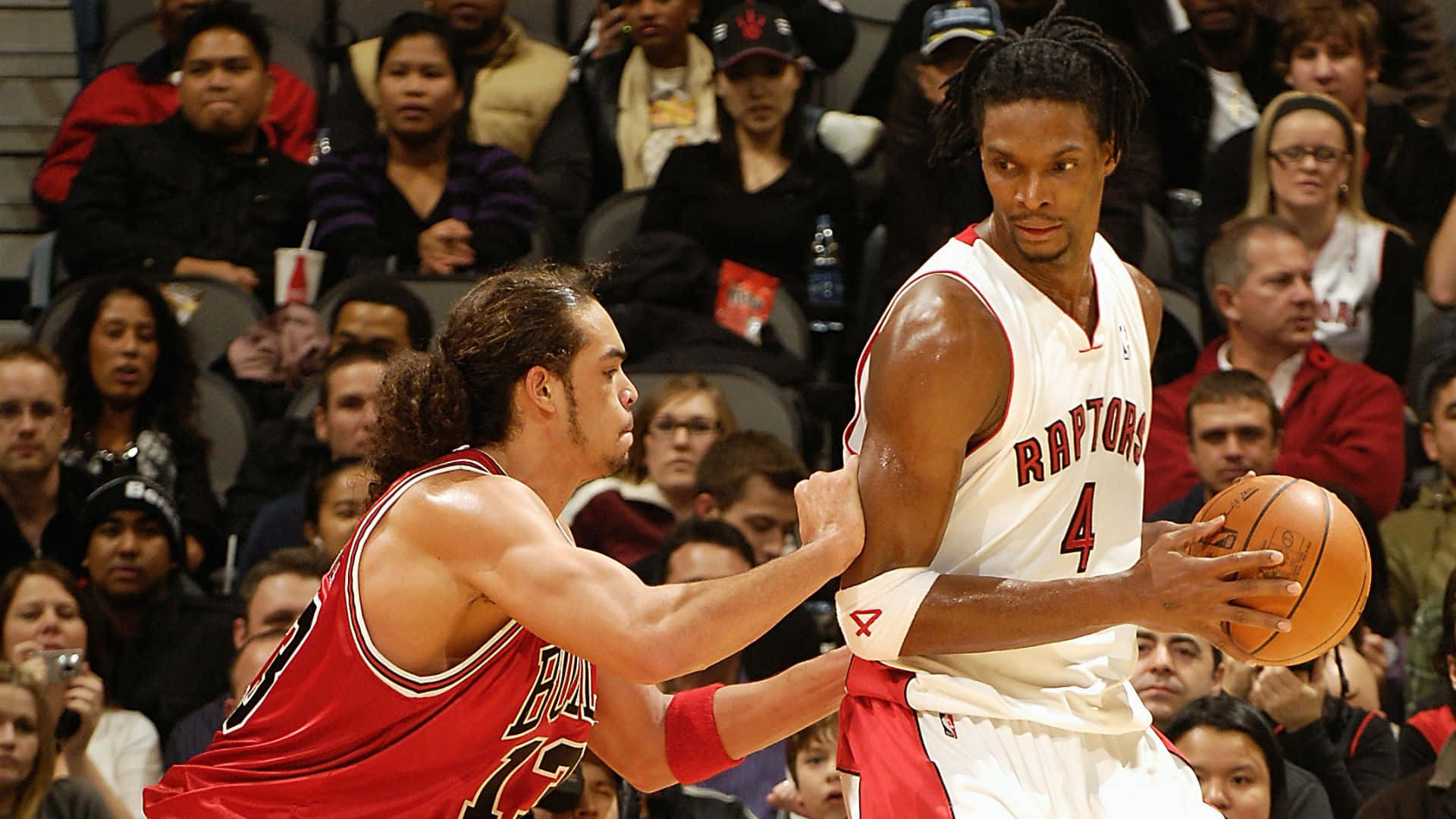 Chris Bosh In Miami Heat Versus Chicago Bulls Background