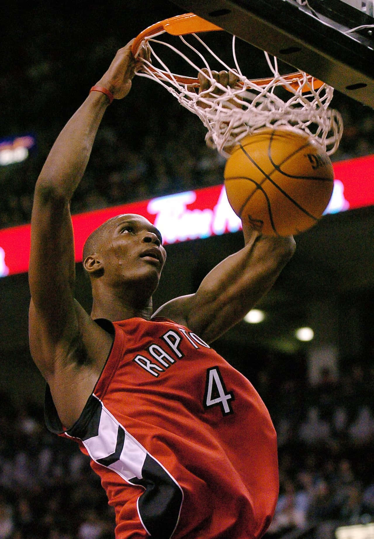 Chris Bosh In Toronto Raptors Against Orlando Magic 2003 Background