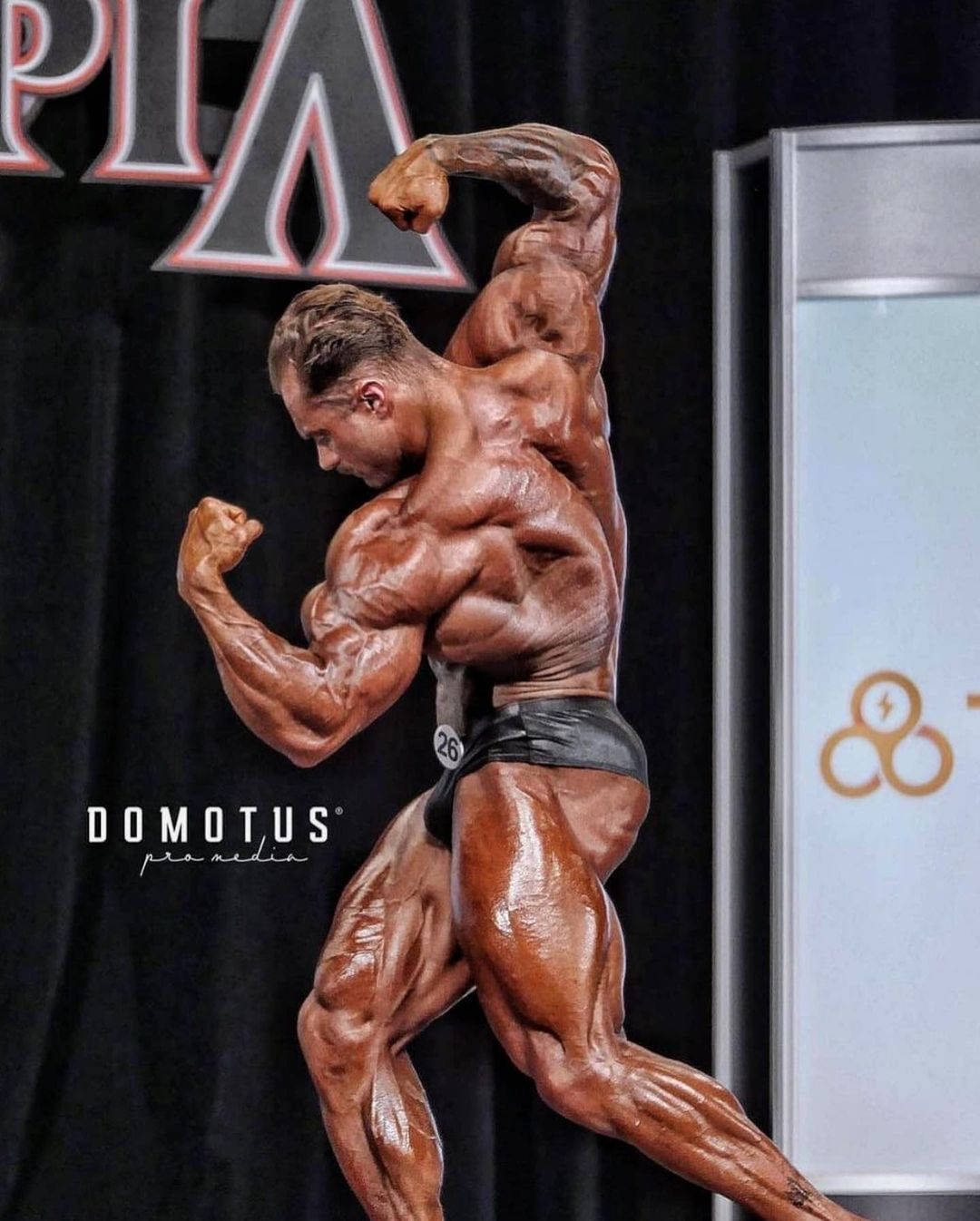 Chris Bumstead At Mr. Olympia Competition Background