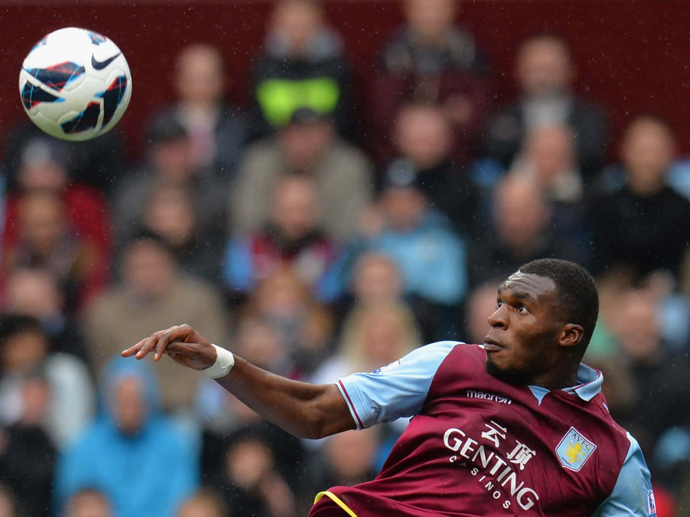 Christian Benteke Controlling The Ball 2013 Background
