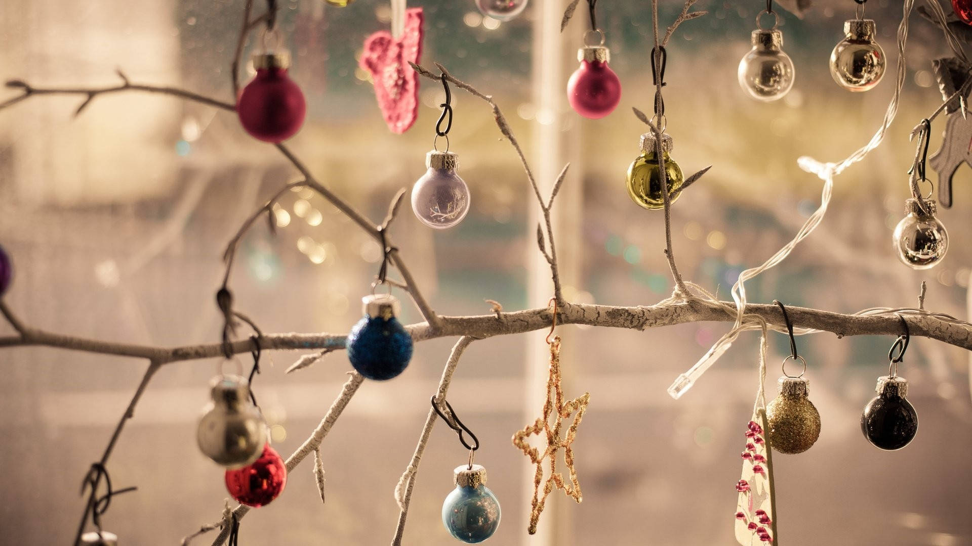 Christmas Aesthetic Desktop Glittered Balls