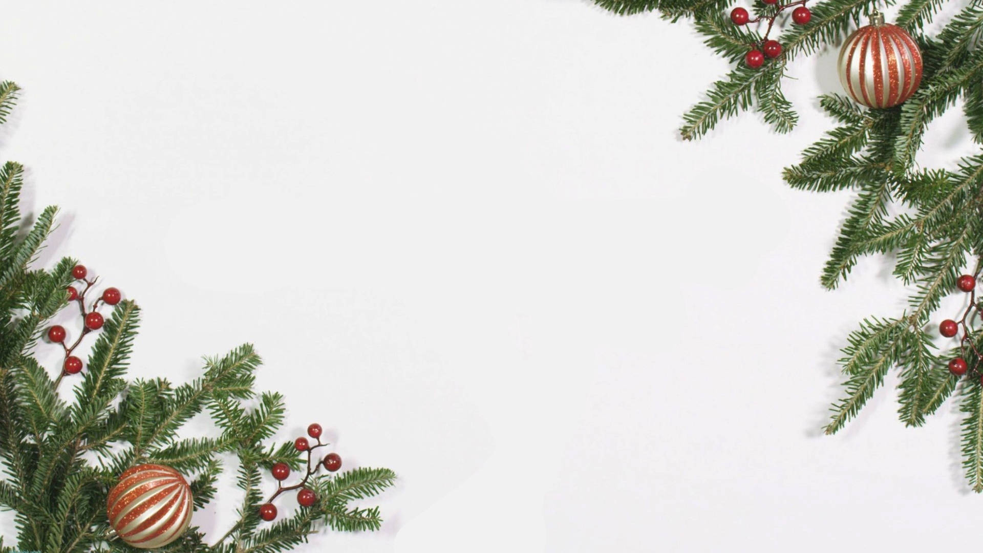 Christmas Aesthetic Garland And Berries Background