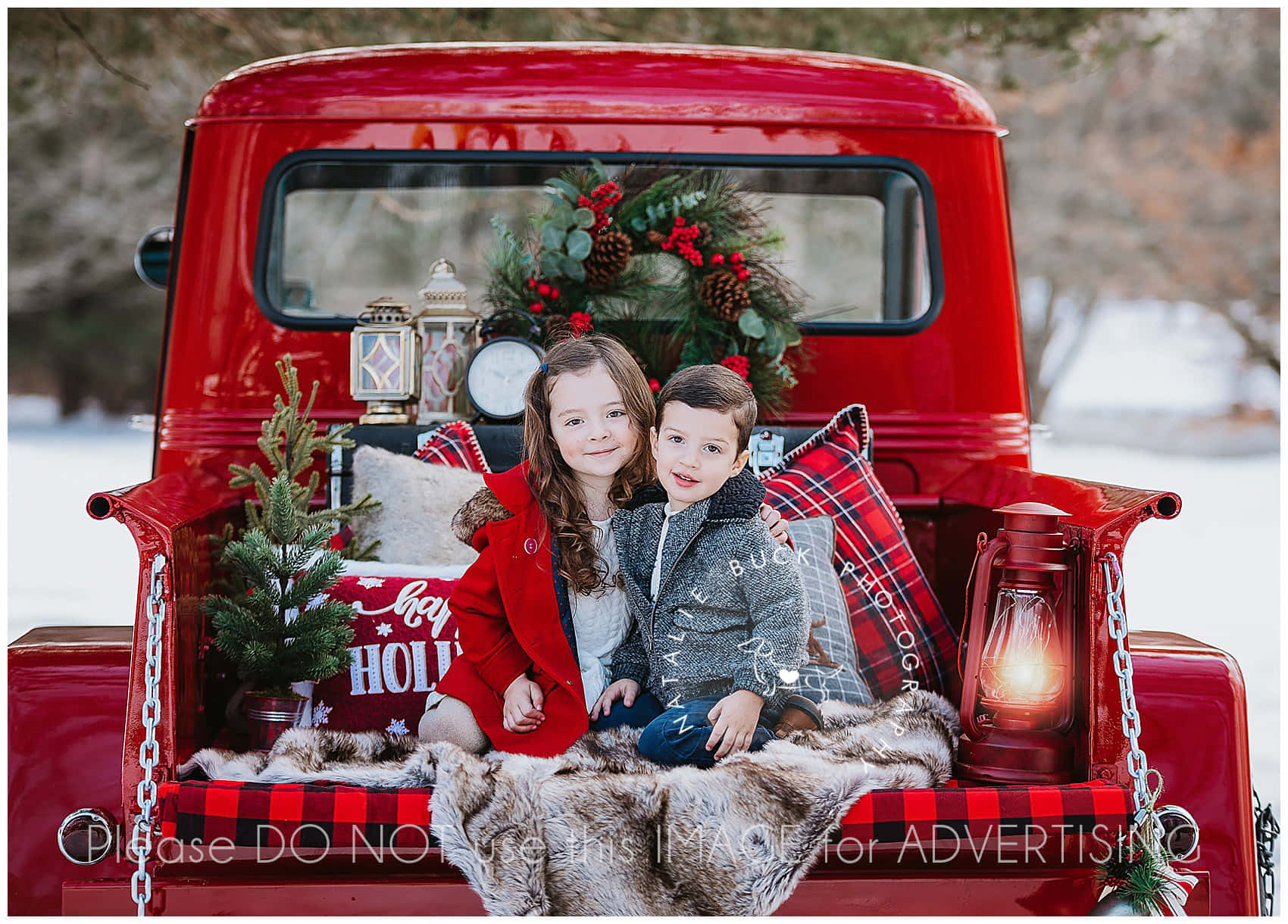 Christmas Comes To Town With A Vintage Truck! Background