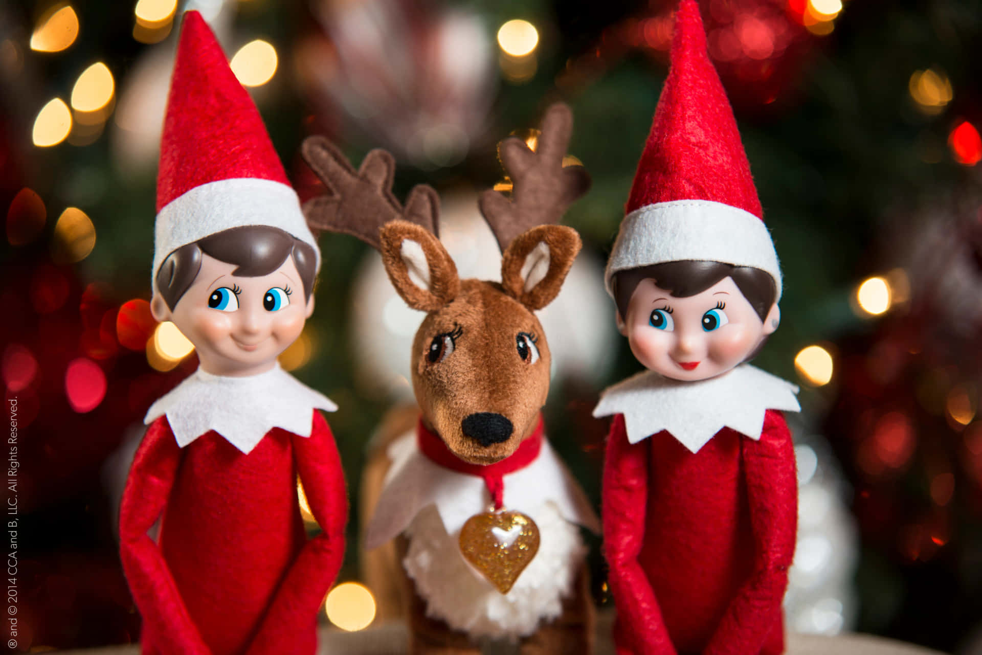 Christmas Elves With Reindeer Decor Background