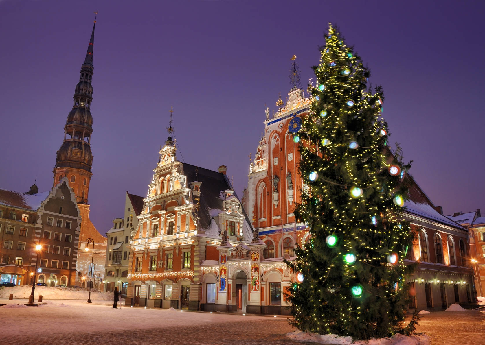 Christmas Tree By Blackheads House, Riga Background