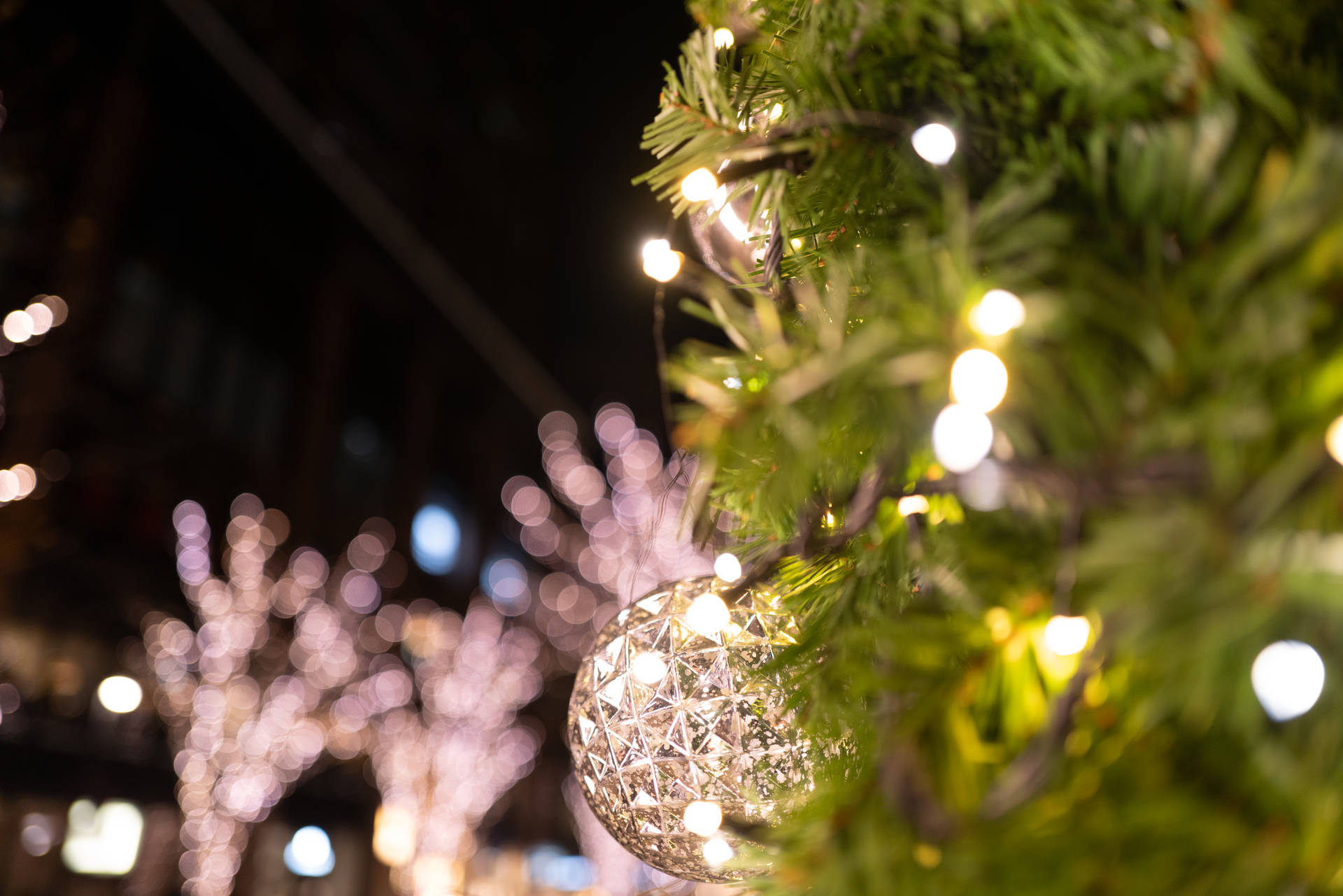 Christmas Tree Crystal Ball Background