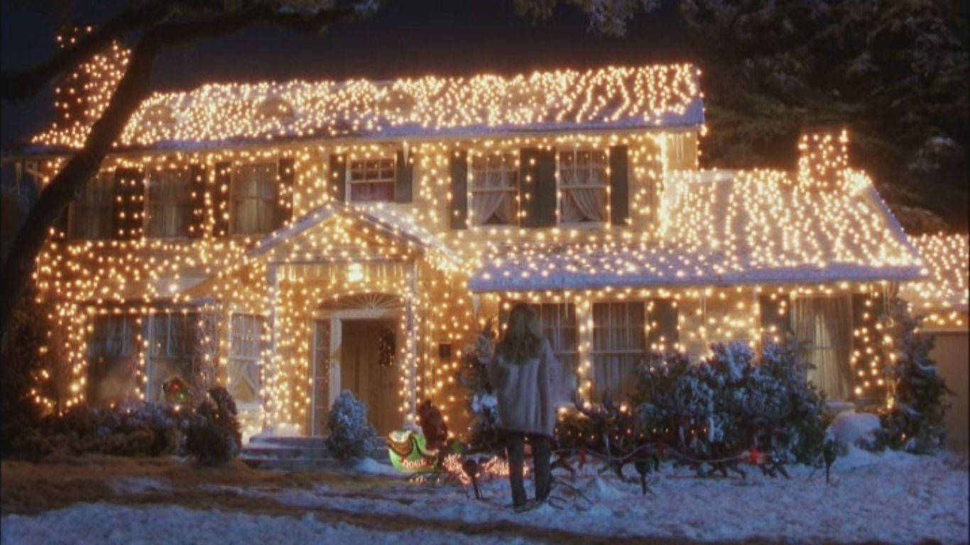 Christmas Vacation Griswold House With Lights Background