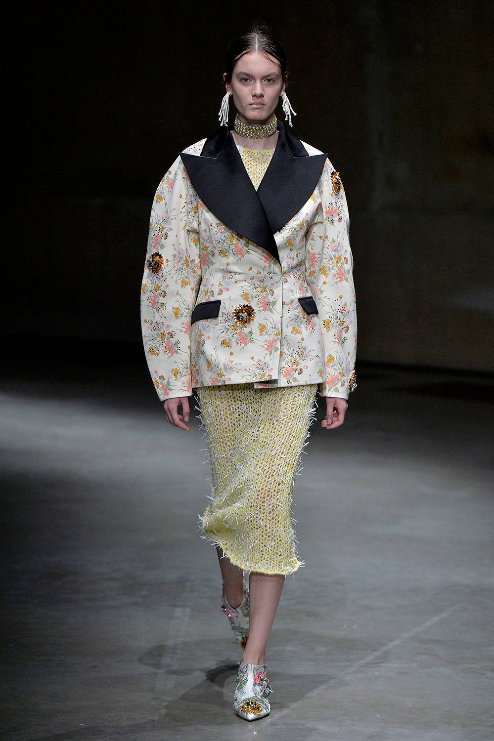 Christopher Kane White Floral Oversized Blazer Background