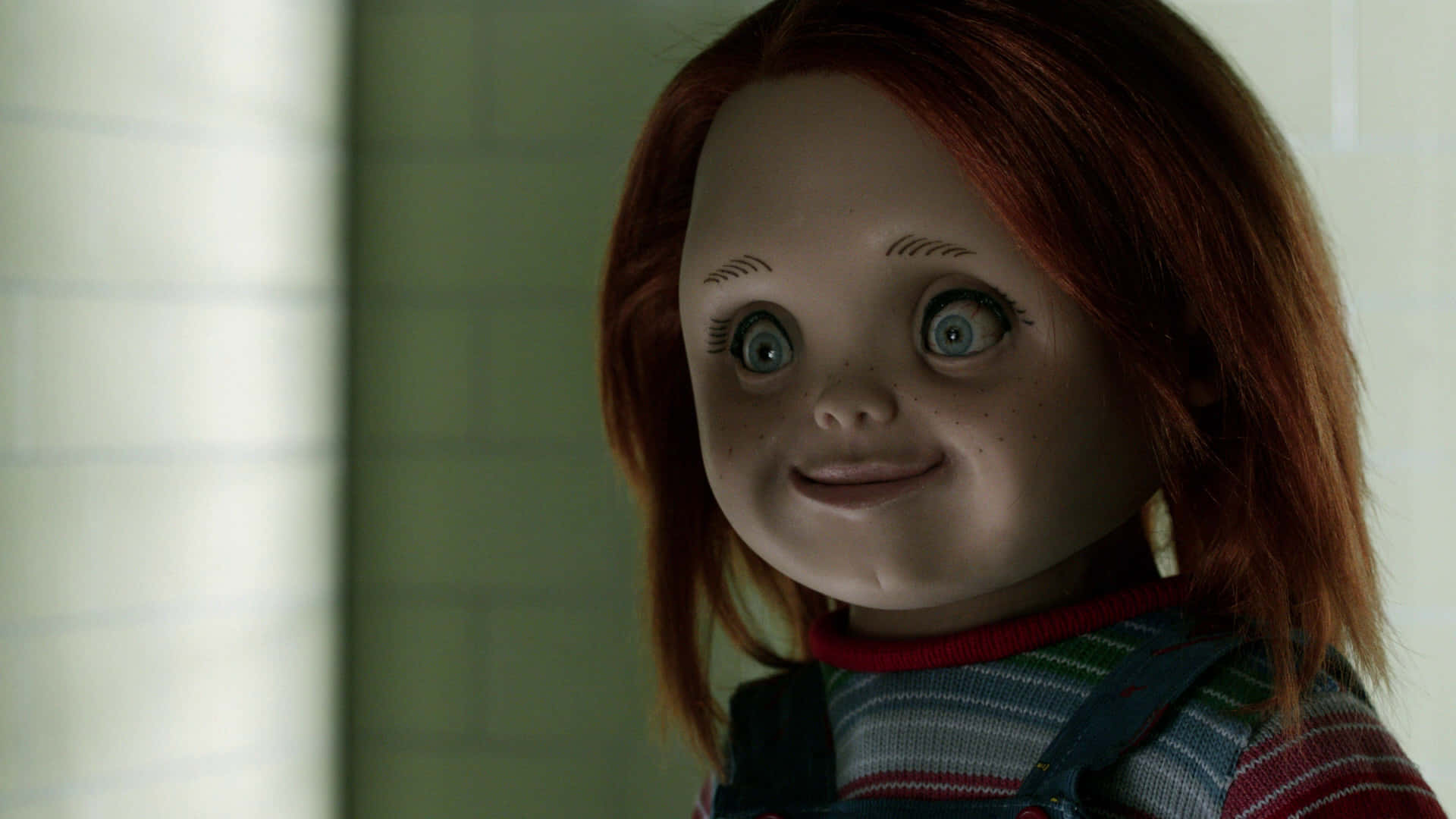 Chucky - The Notorious Doll Background