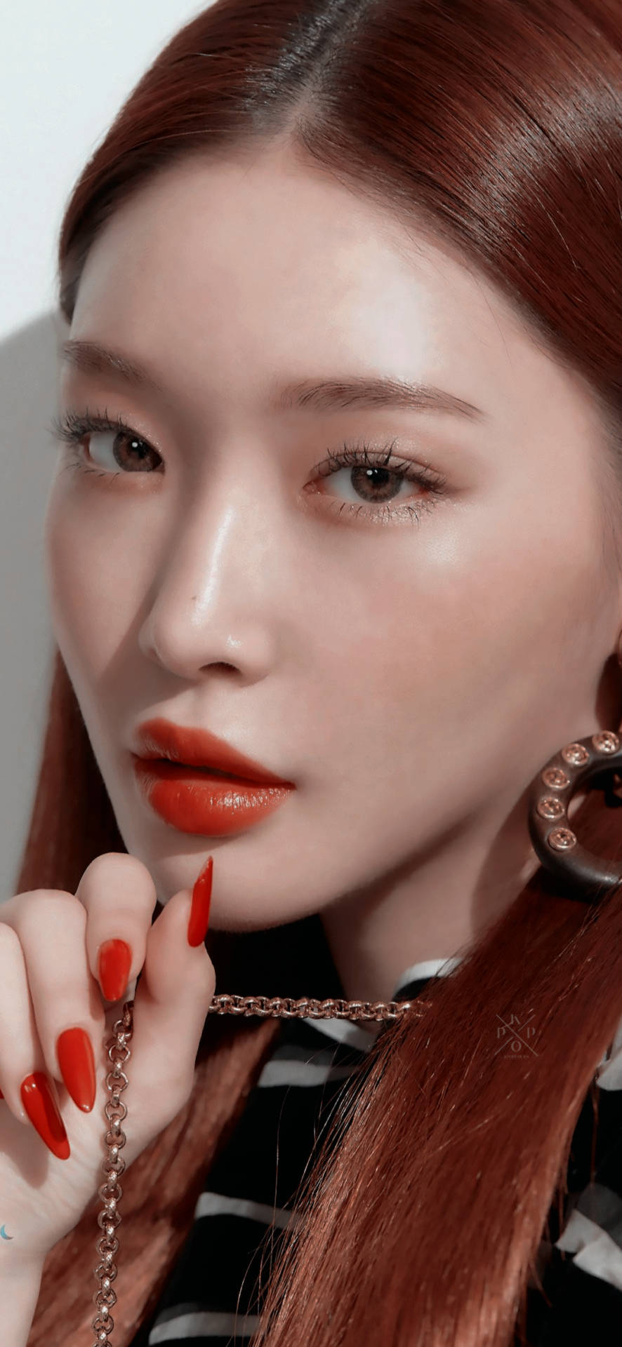 Chungha Face Close-up Background