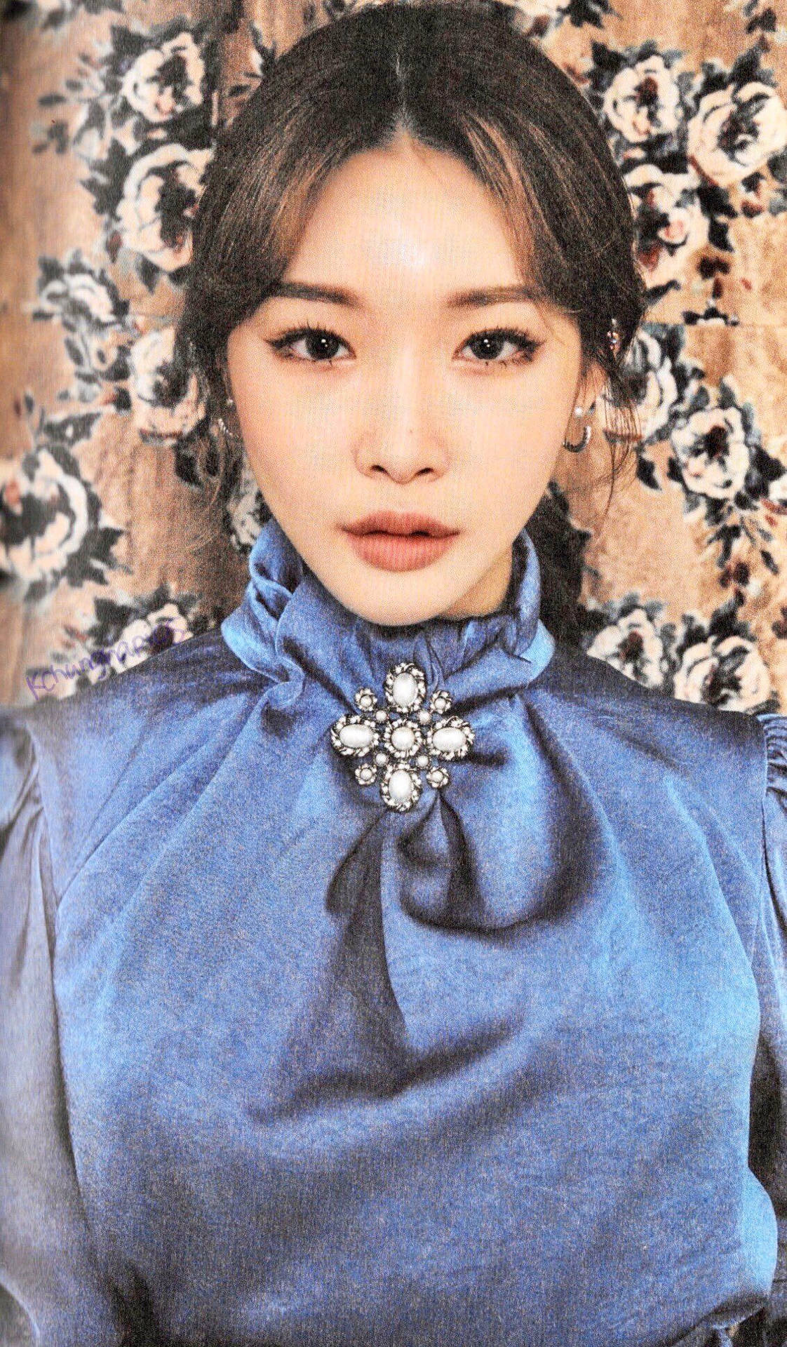 Chungha In Blue Dress Background