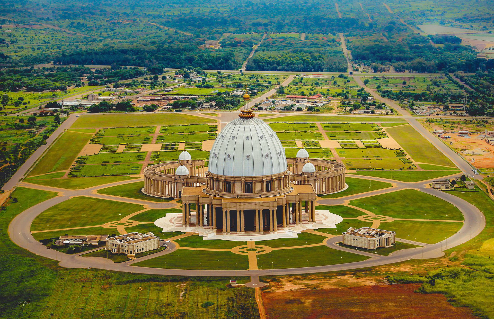 Church Of Yamoussoukro In Ivory Coast Background