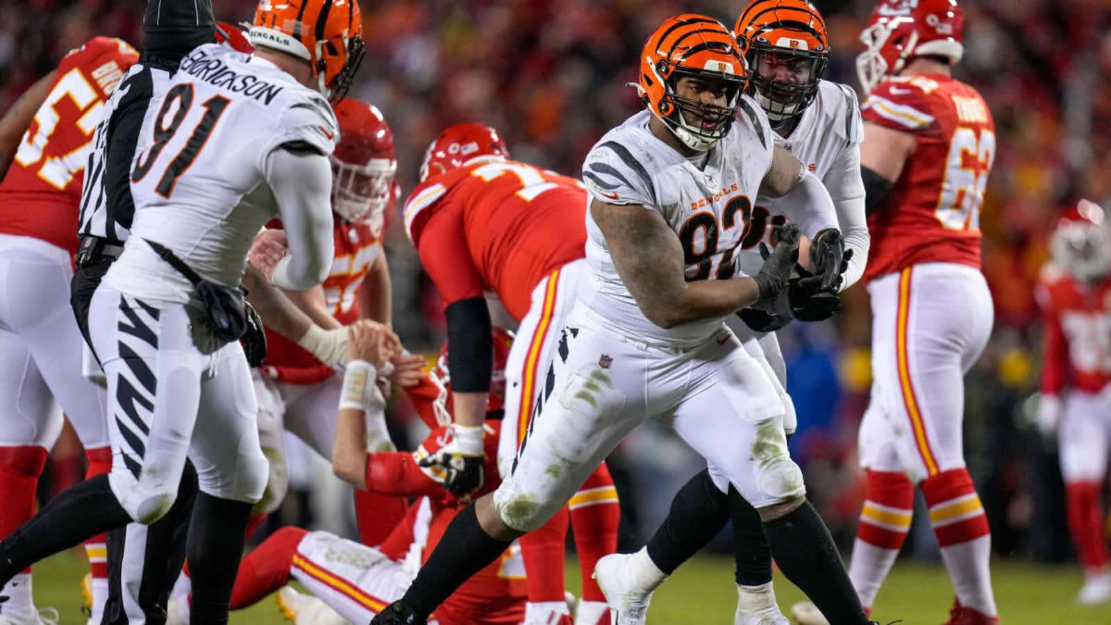 Cincinnati Bengals Bj Hill Versus Kansas City Chiefs Afc Championship Background