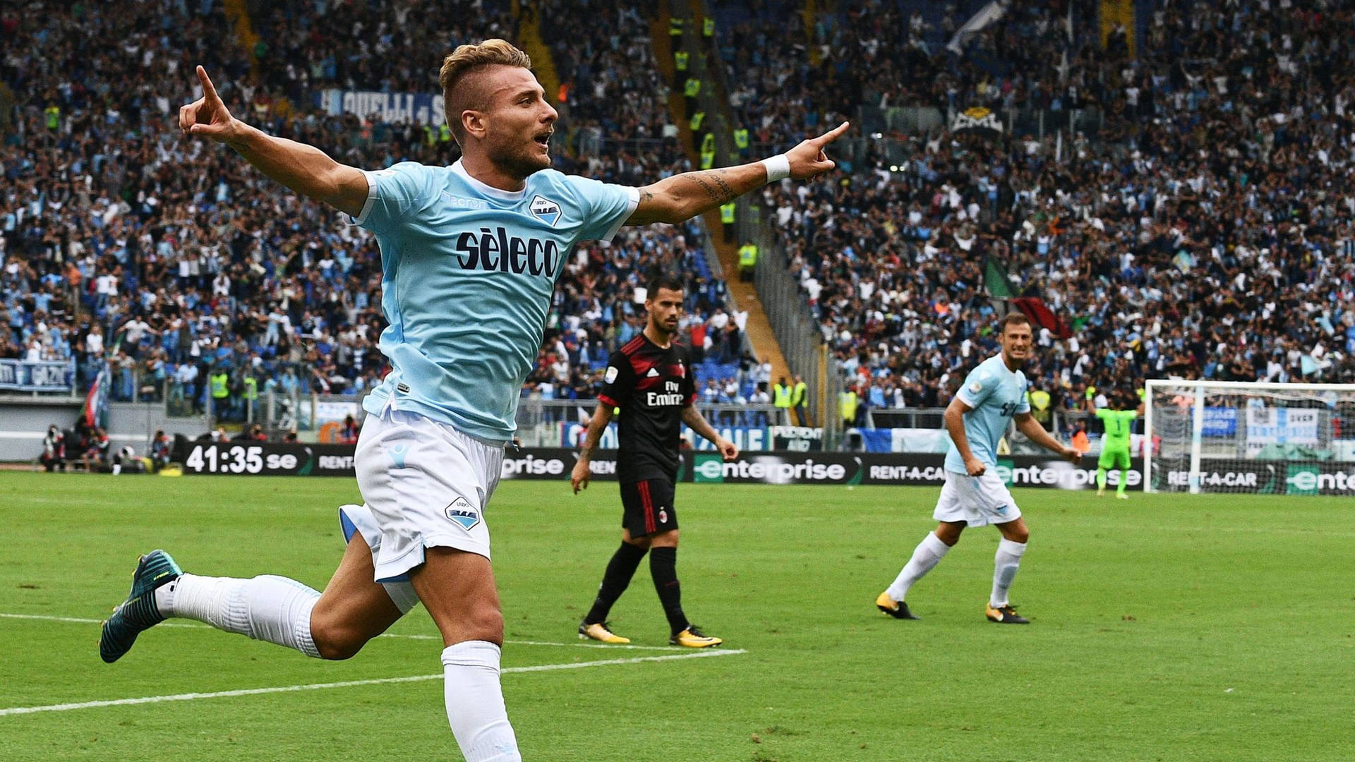 Ciro Immobile Sprinting In The Field