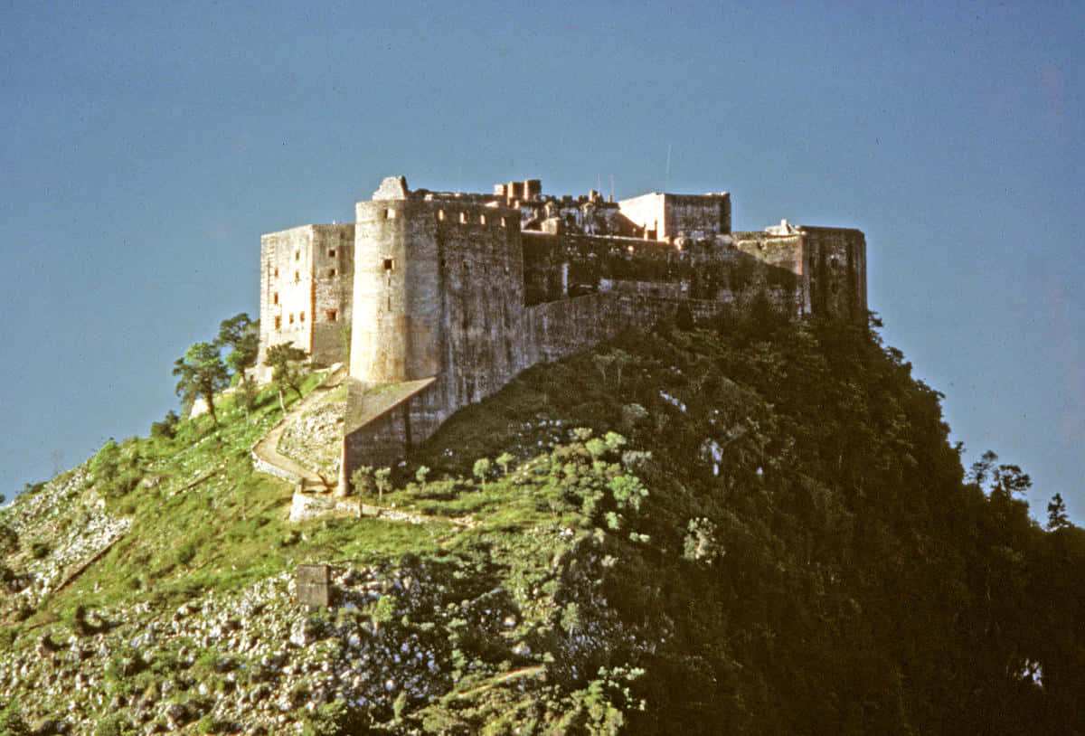 “citadelle Laferriere – A Stunning Historical Monument” Background
