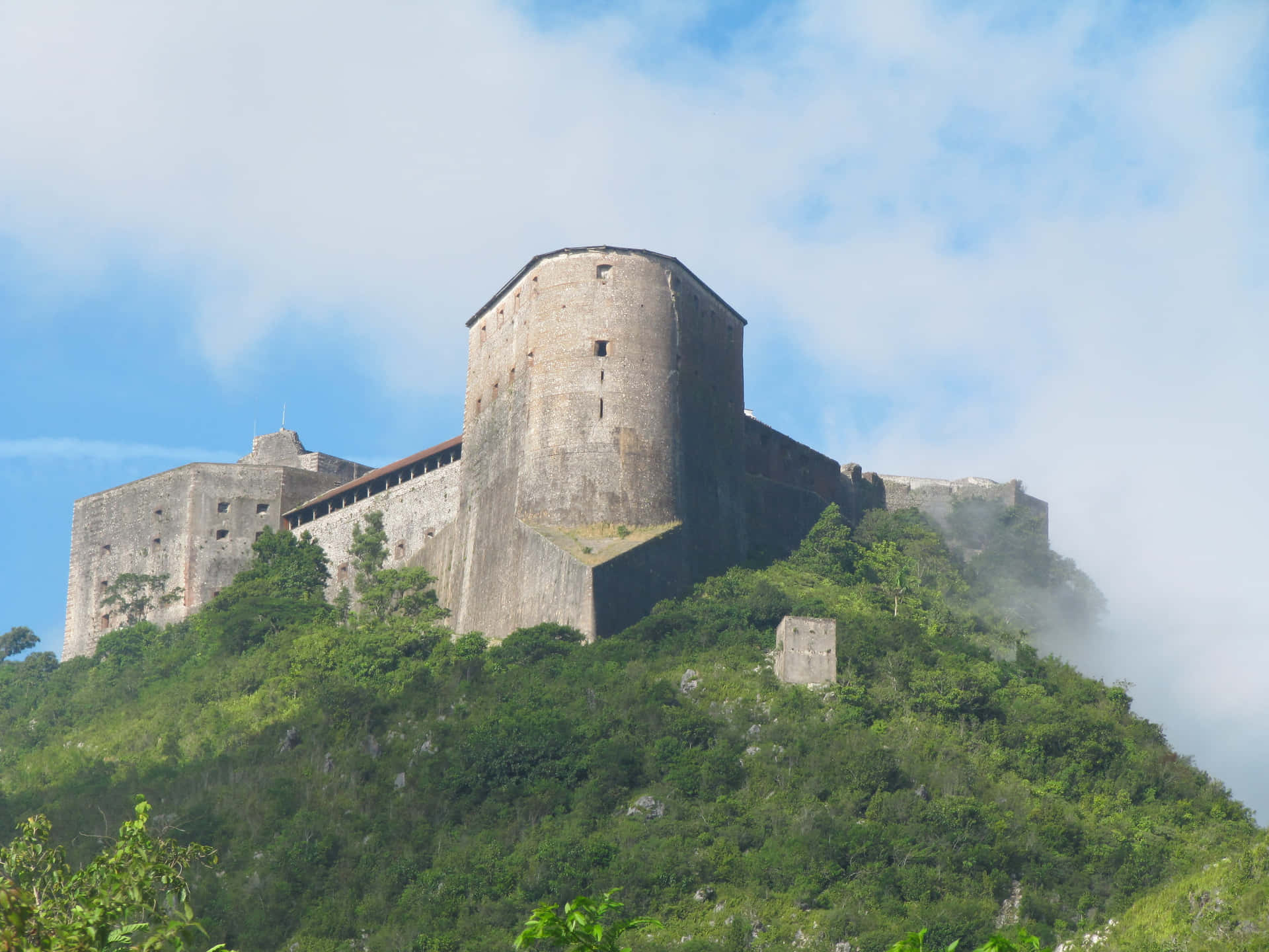 Citadelle Laferriere, An Iconic Fortress In Haiti Background