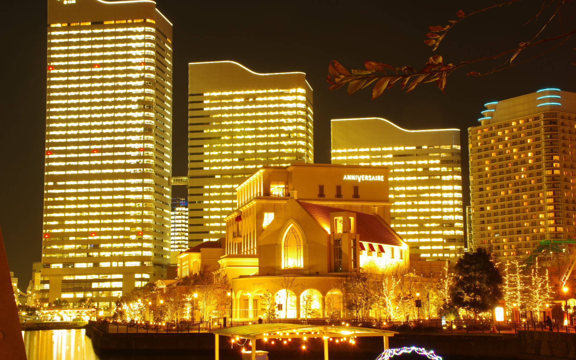 City Building Lights In Yokohama Background