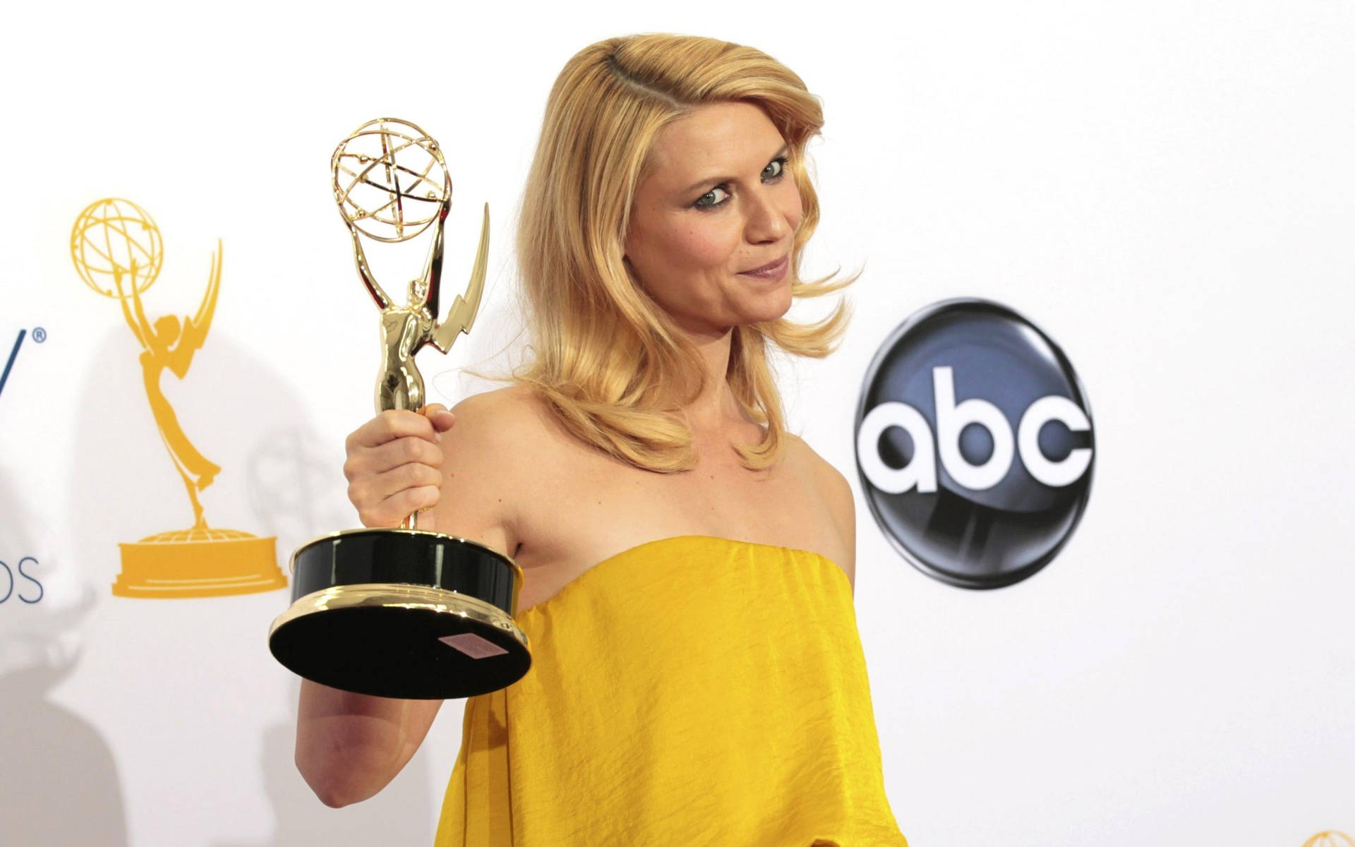 Claire Danes Winning In Emmys