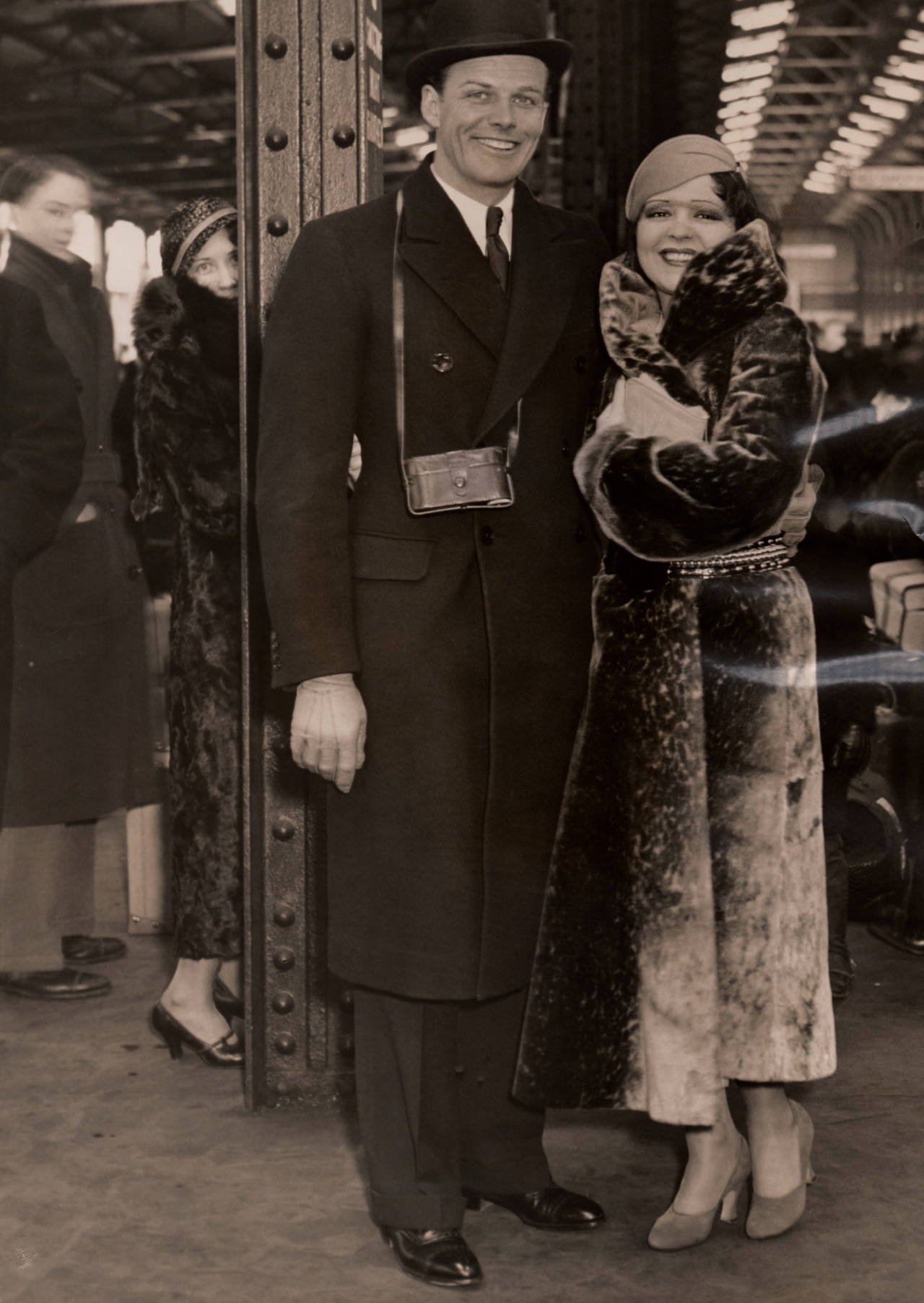 Clara Bow Politician Husband Background