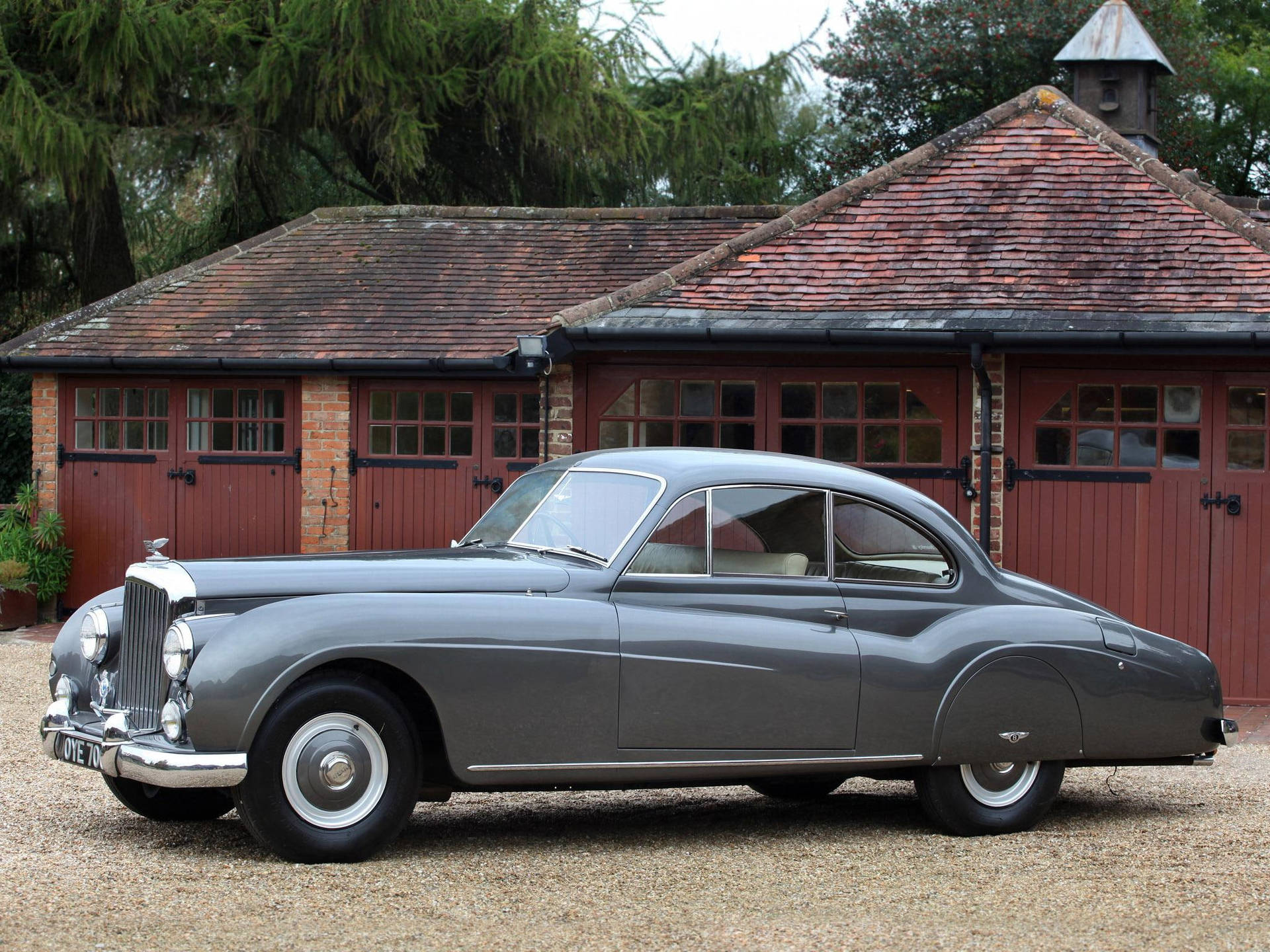 Classic Bentley Cars R Type