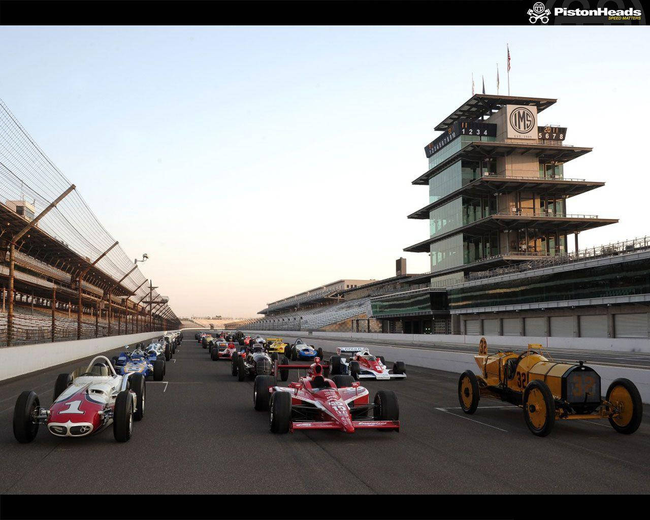 Classic Cars At Indianapolis 500 Background