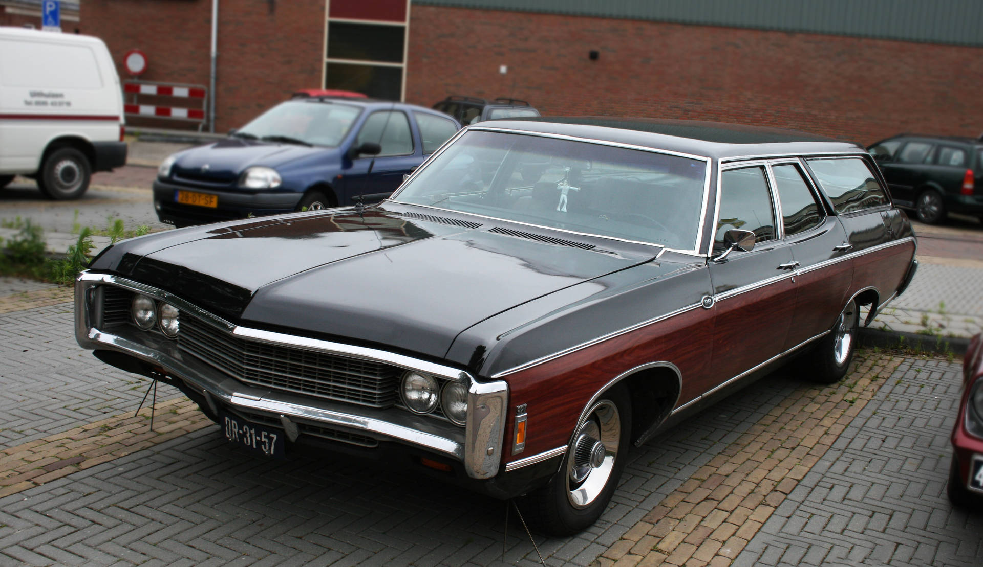 Classic Elegance With The 1967 Chevrolet Impala Wagon