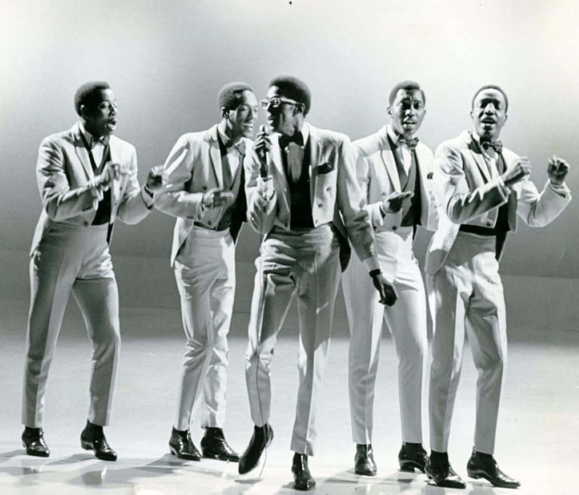 Classic Motown Group Performance Background