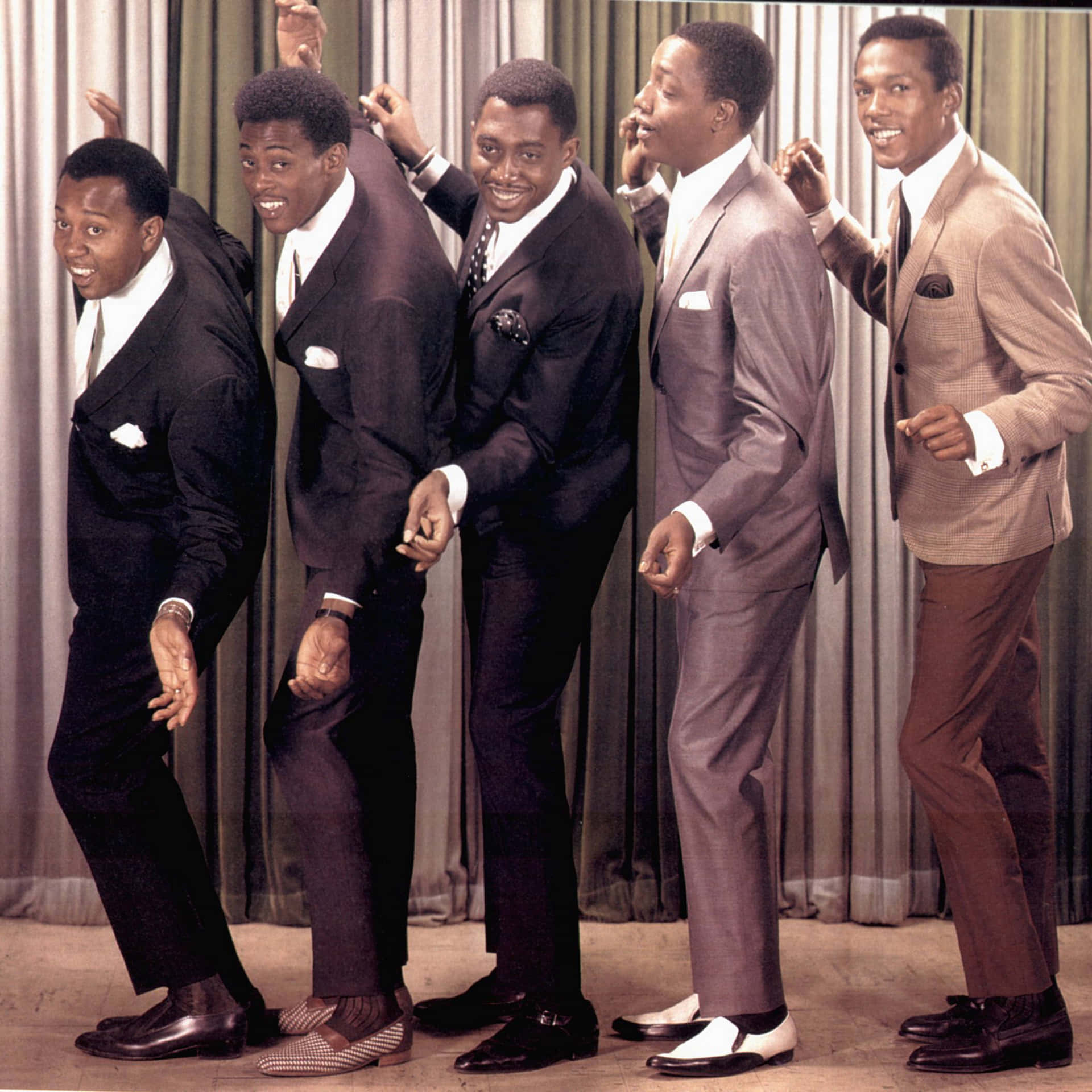 Classic Motown Group Posing Background