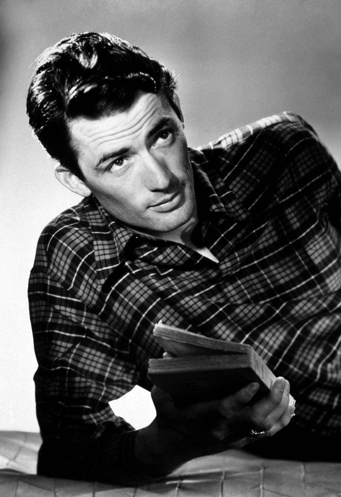 Classic Movie Actor Gregory Peck Background