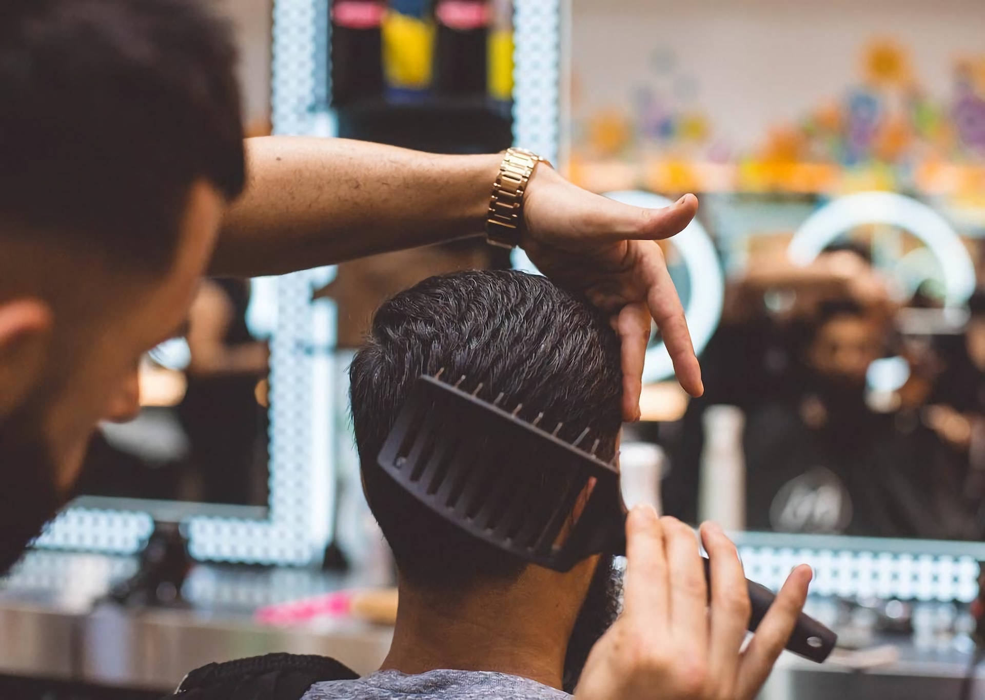 Classic Slicked-back Men's Haircut