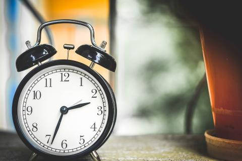 Classic Time-telling Alarm Clock