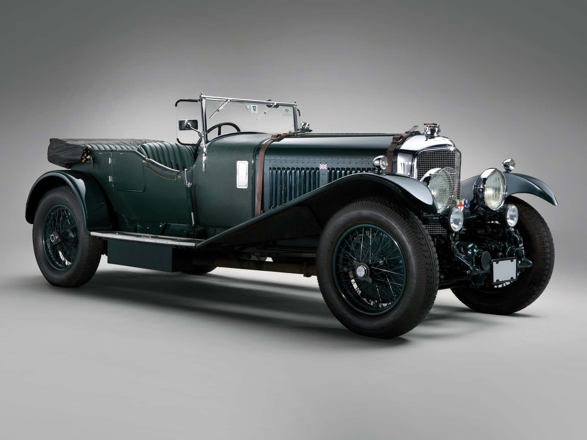 Classic Vintage 1938 Bentley 8 Litre Background