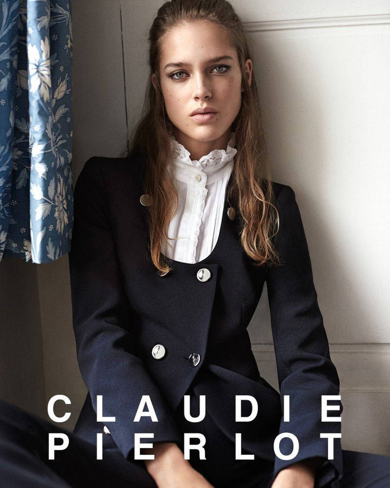 Claudie Pierlot U Neckline Blazer Background