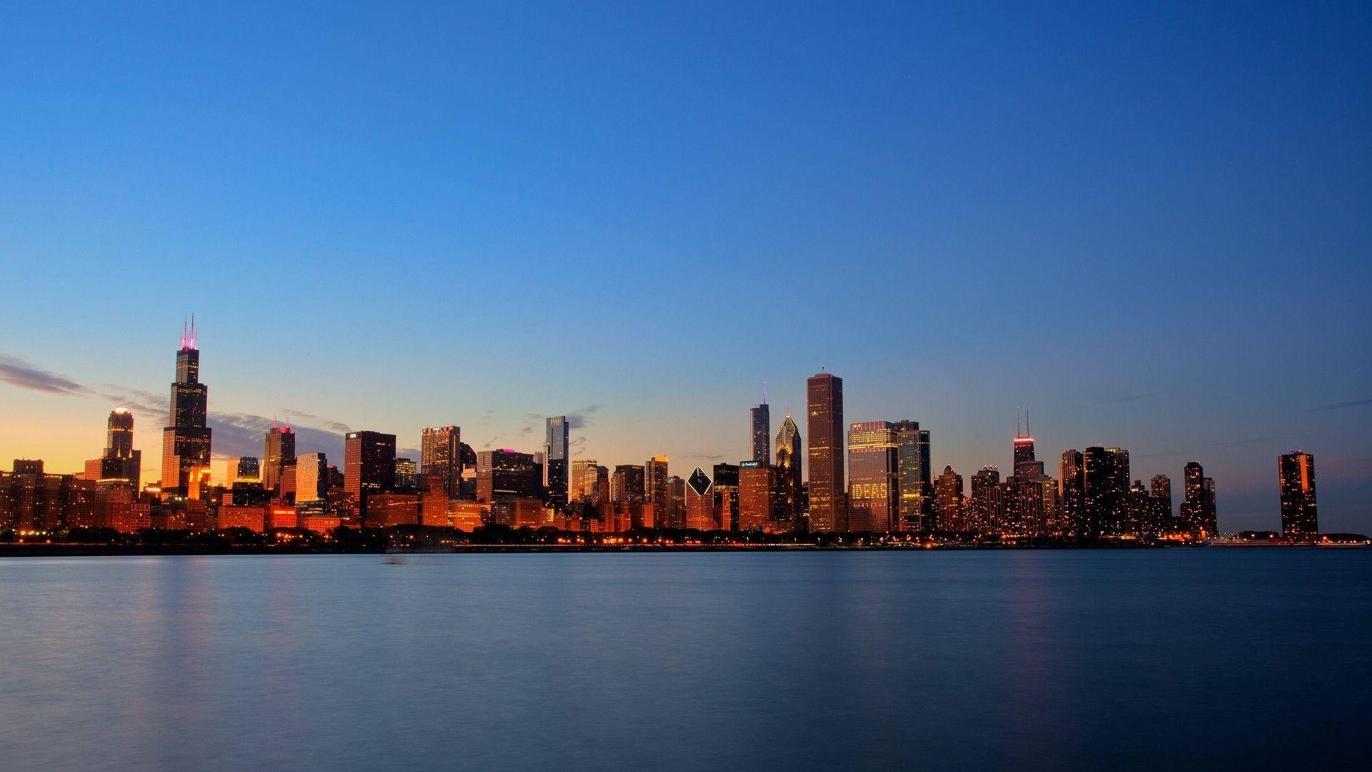 Clear Blue Sunset Chicago Skyline Background