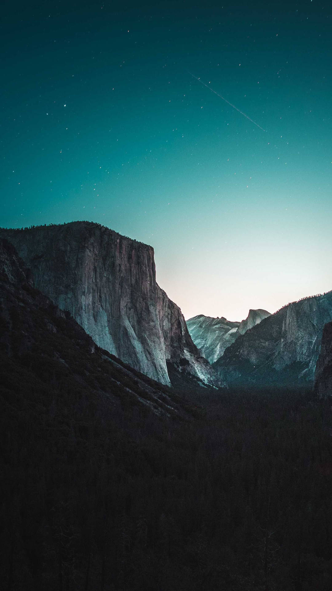 Clear Skies At Yosemite Iphone Background