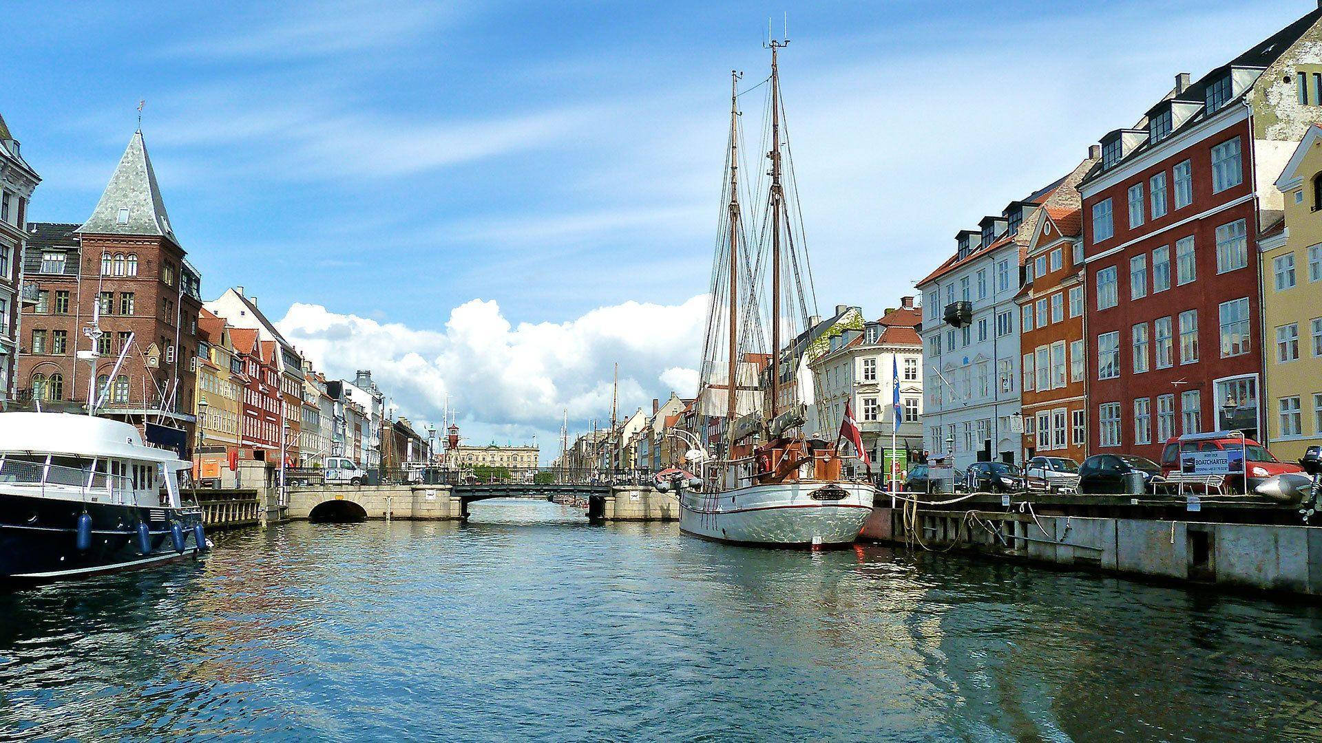 Clear Sky Over Copenhagen Background