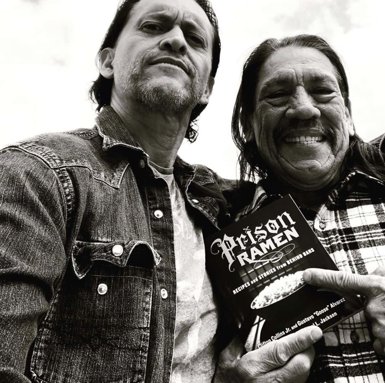 Clifton Collins Jr [wallpaper] Background