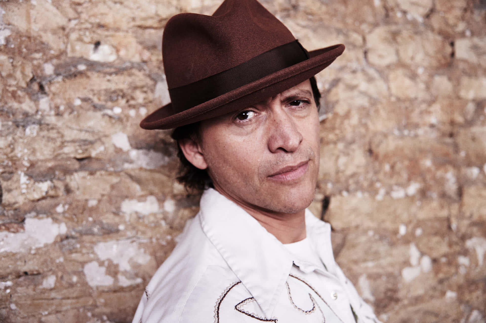 Clifton Collins Jr [wallpaper] Background