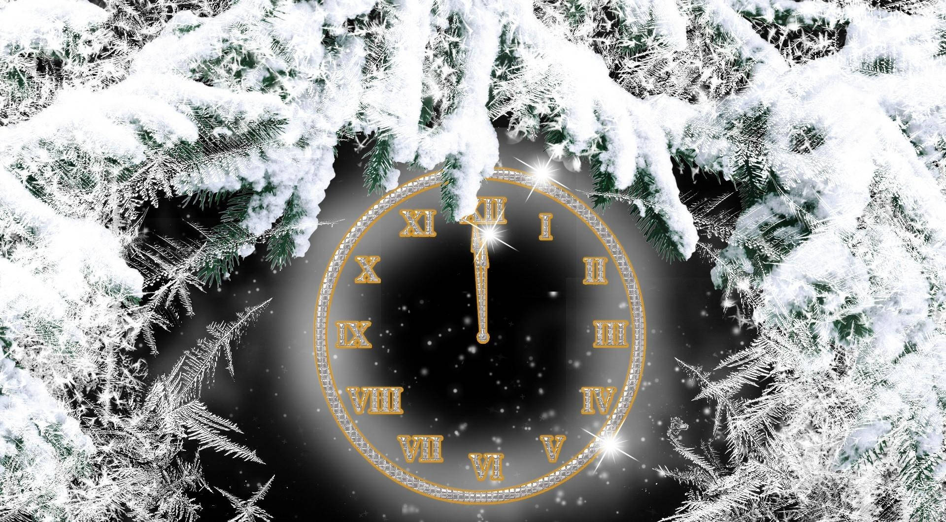 Clock In The Snow