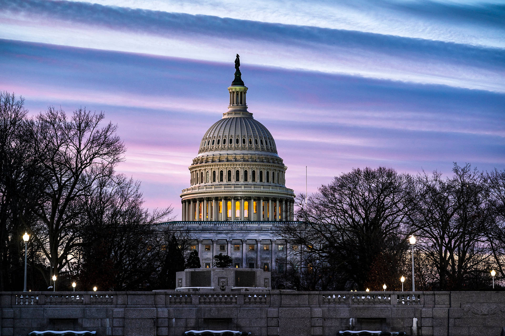 Close-up Capitol Hill Dusk Background