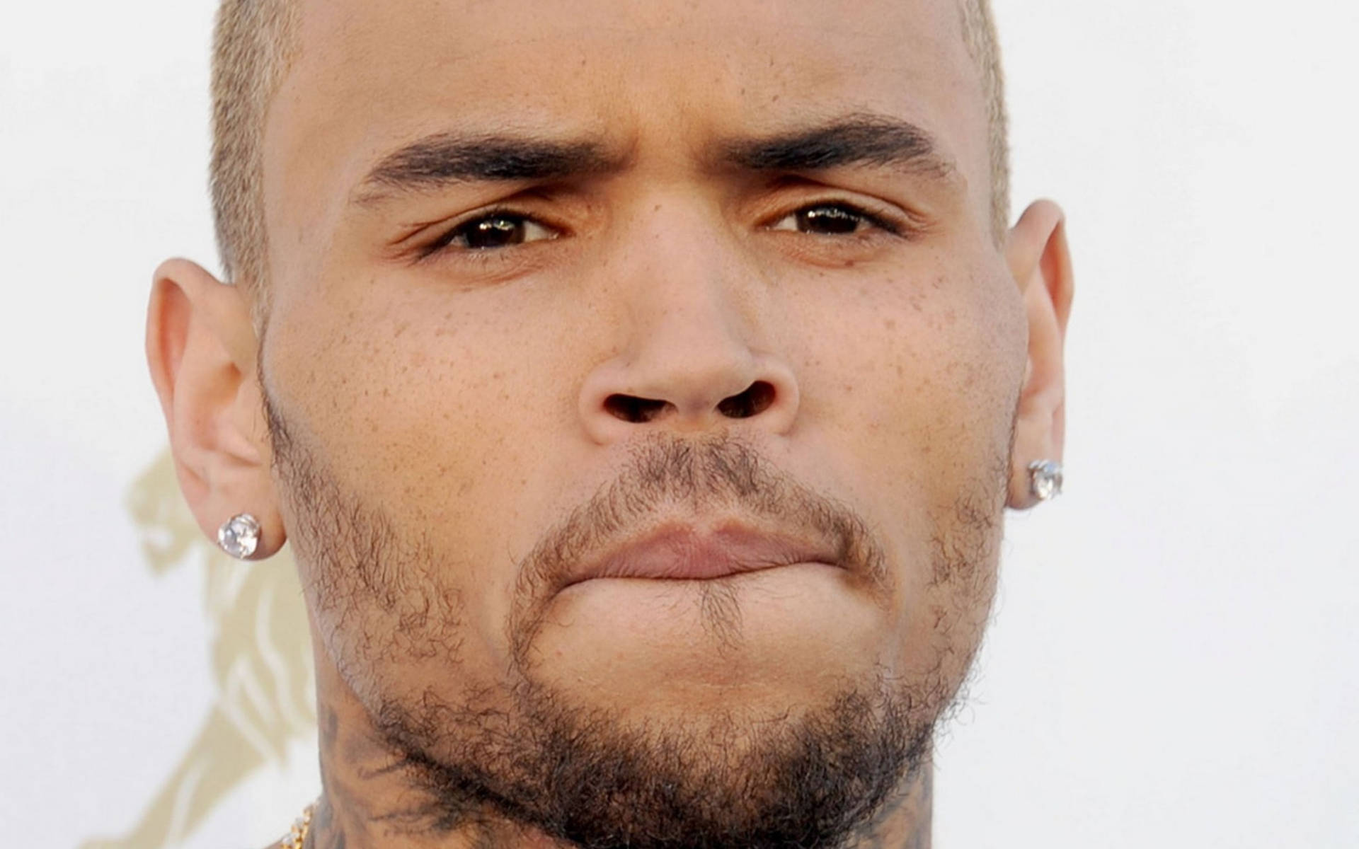 Close-up Chris Brown Background
