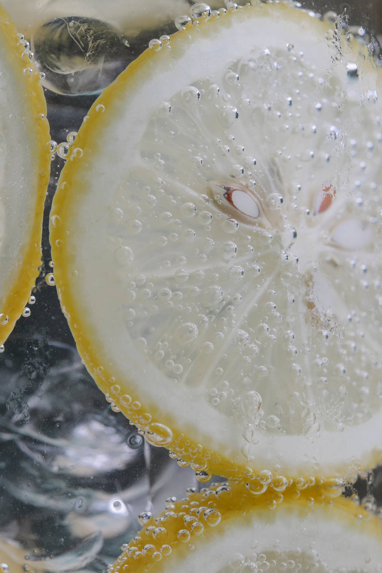 Close-up Cool Lemon Water Background