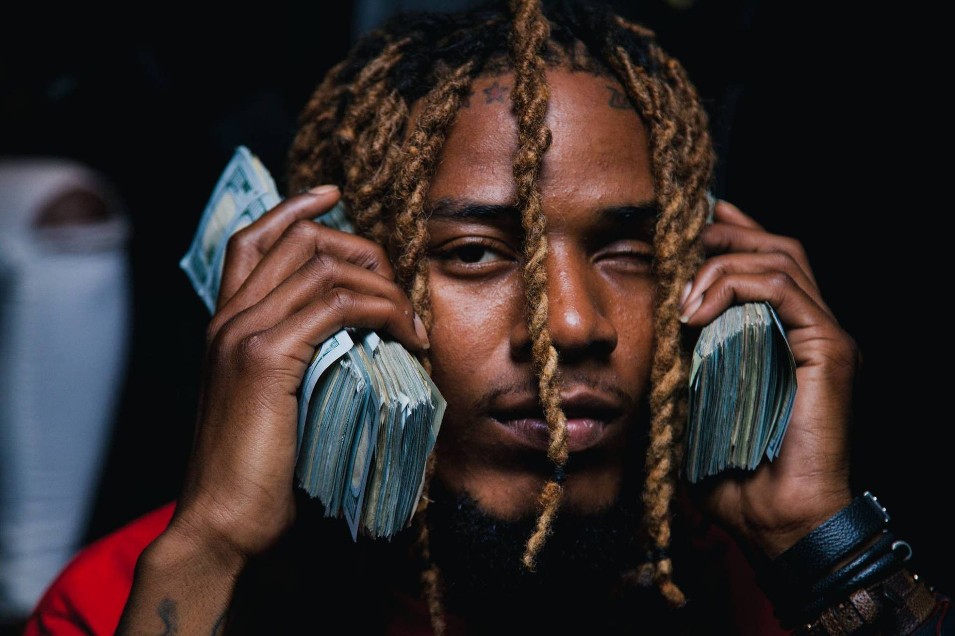 Close-up Fetty Wap With Cash Background