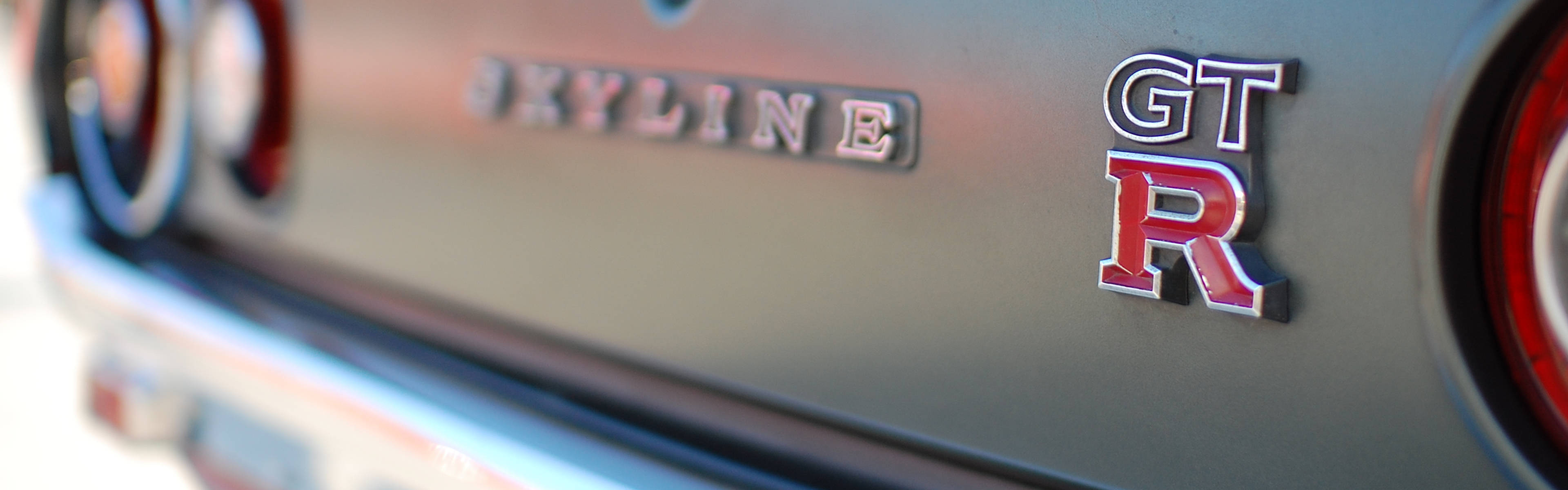 Close-up Of Skyline Car Background