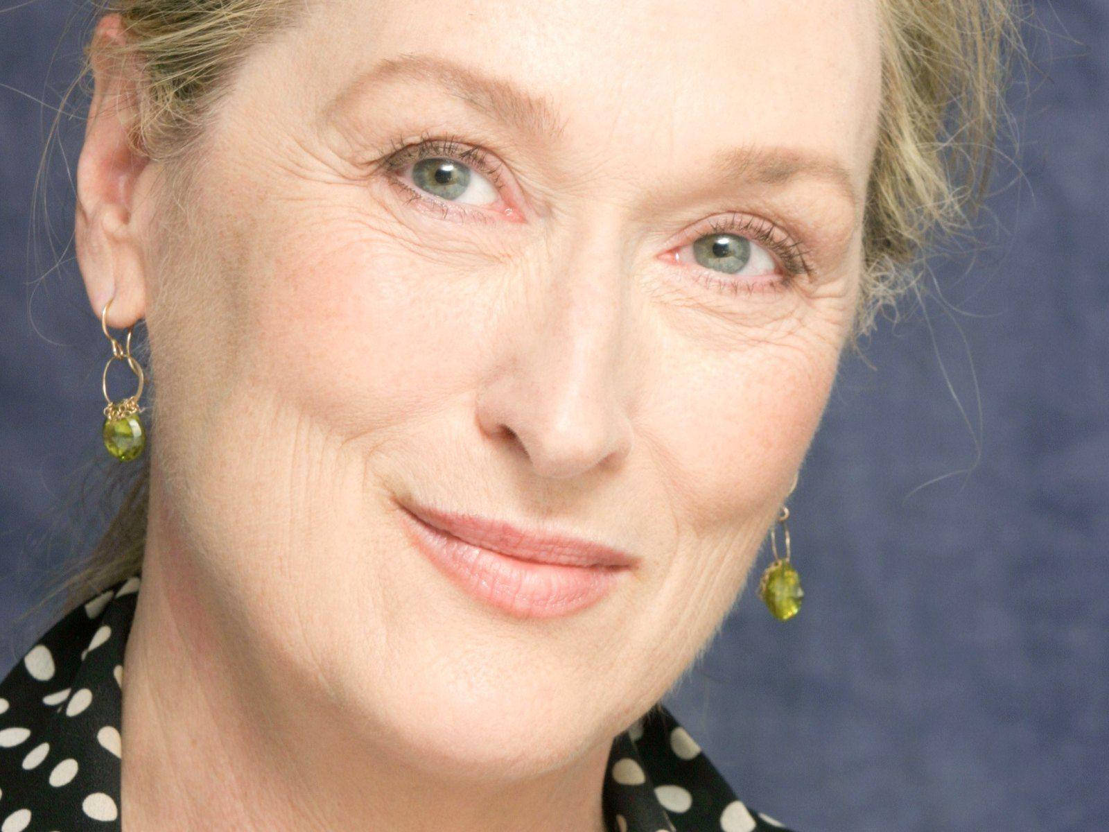 Close-up Photo Of Meryl Streep Background