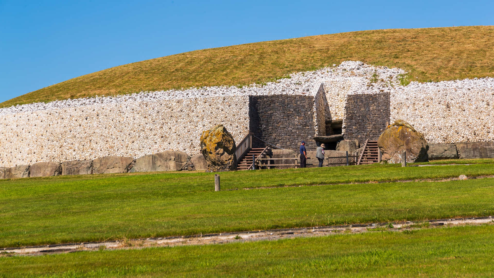 Close Up Shot Of Newgrange Background