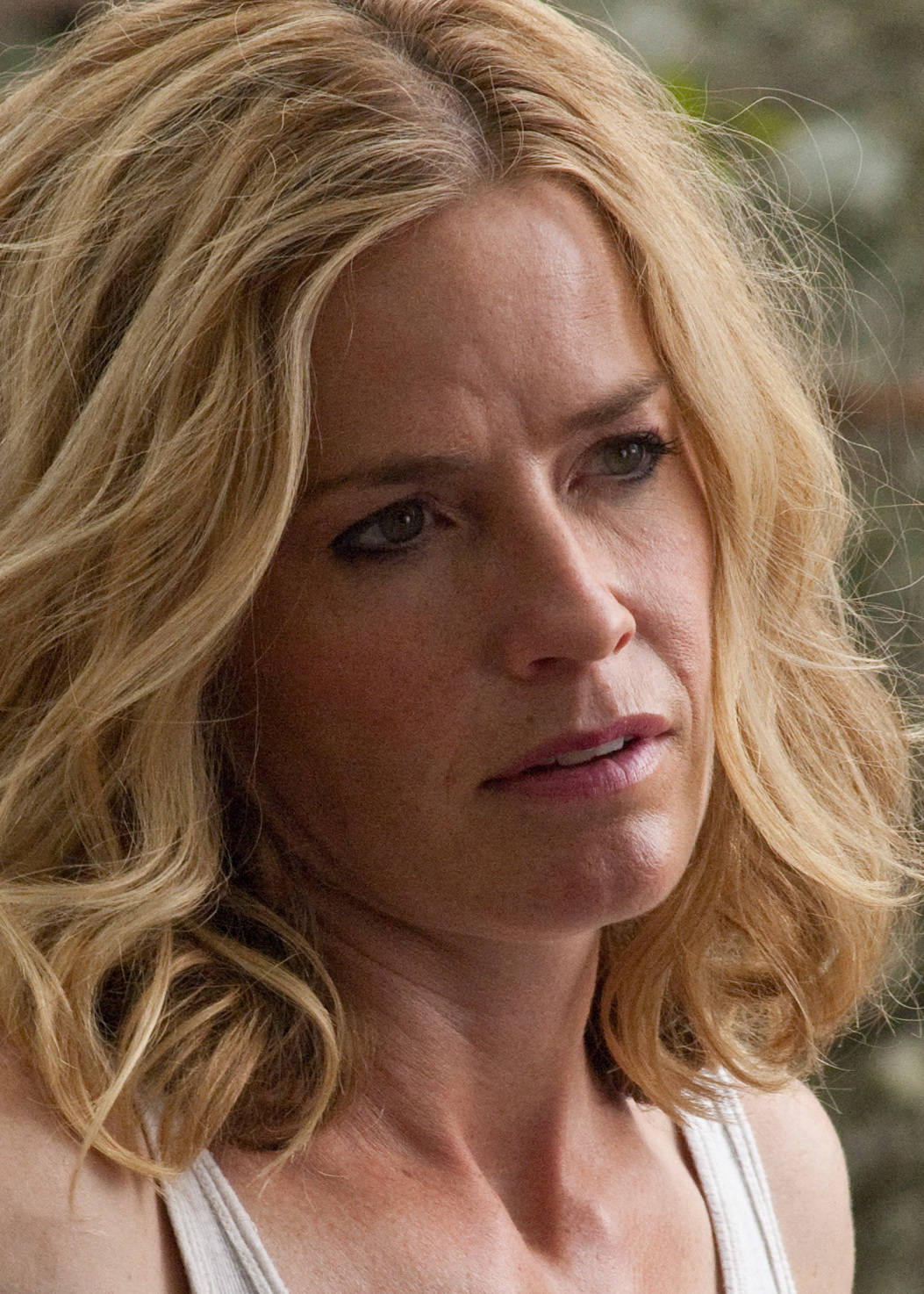 Close Up View Of Elisabeth Shue With Disappointed Expression Background