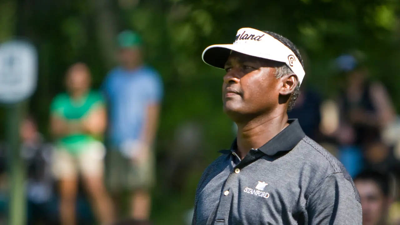 Close-up Vijay Singh In Gray Shirt Background