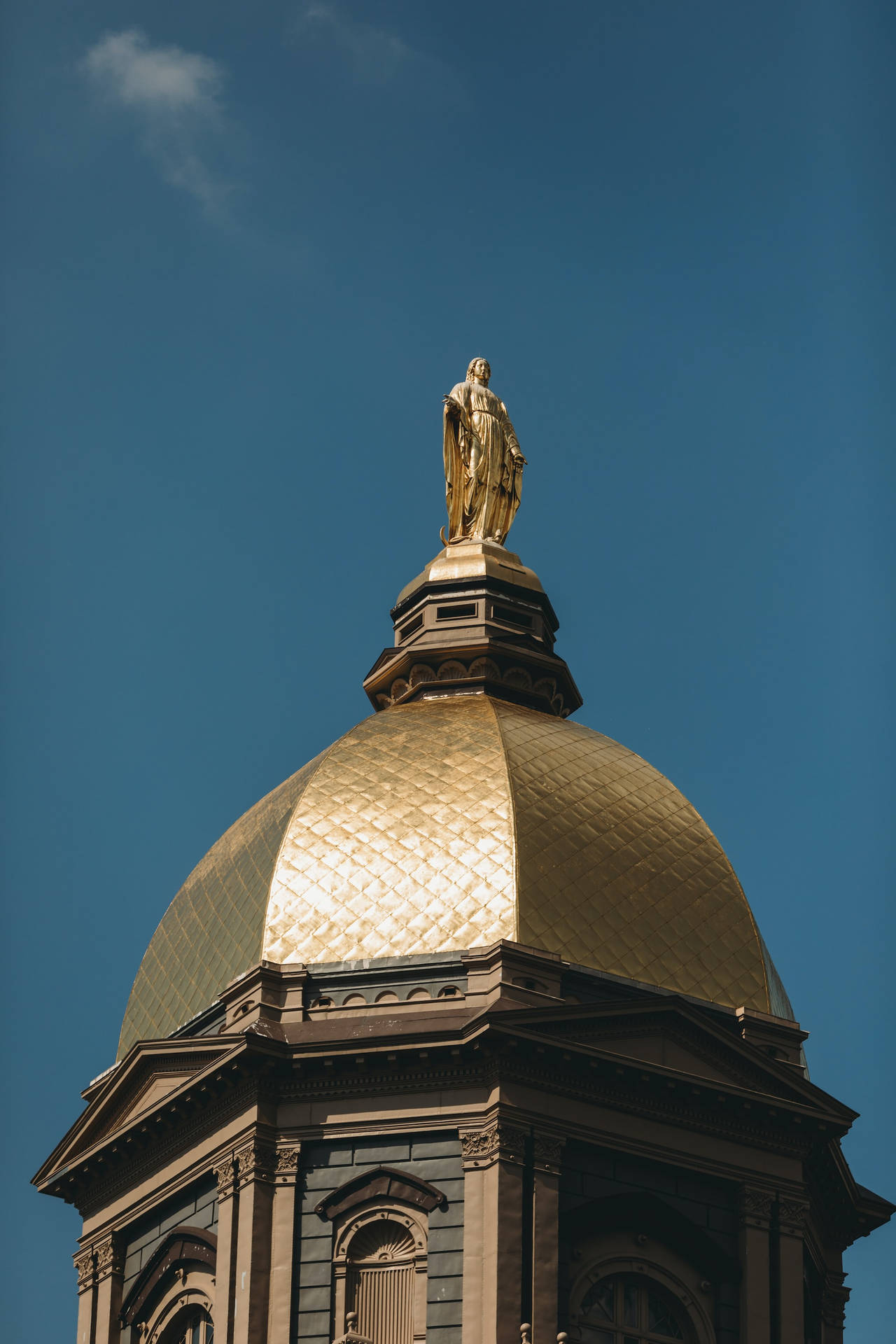 Closeup University Of Notre Dame Dome Statue